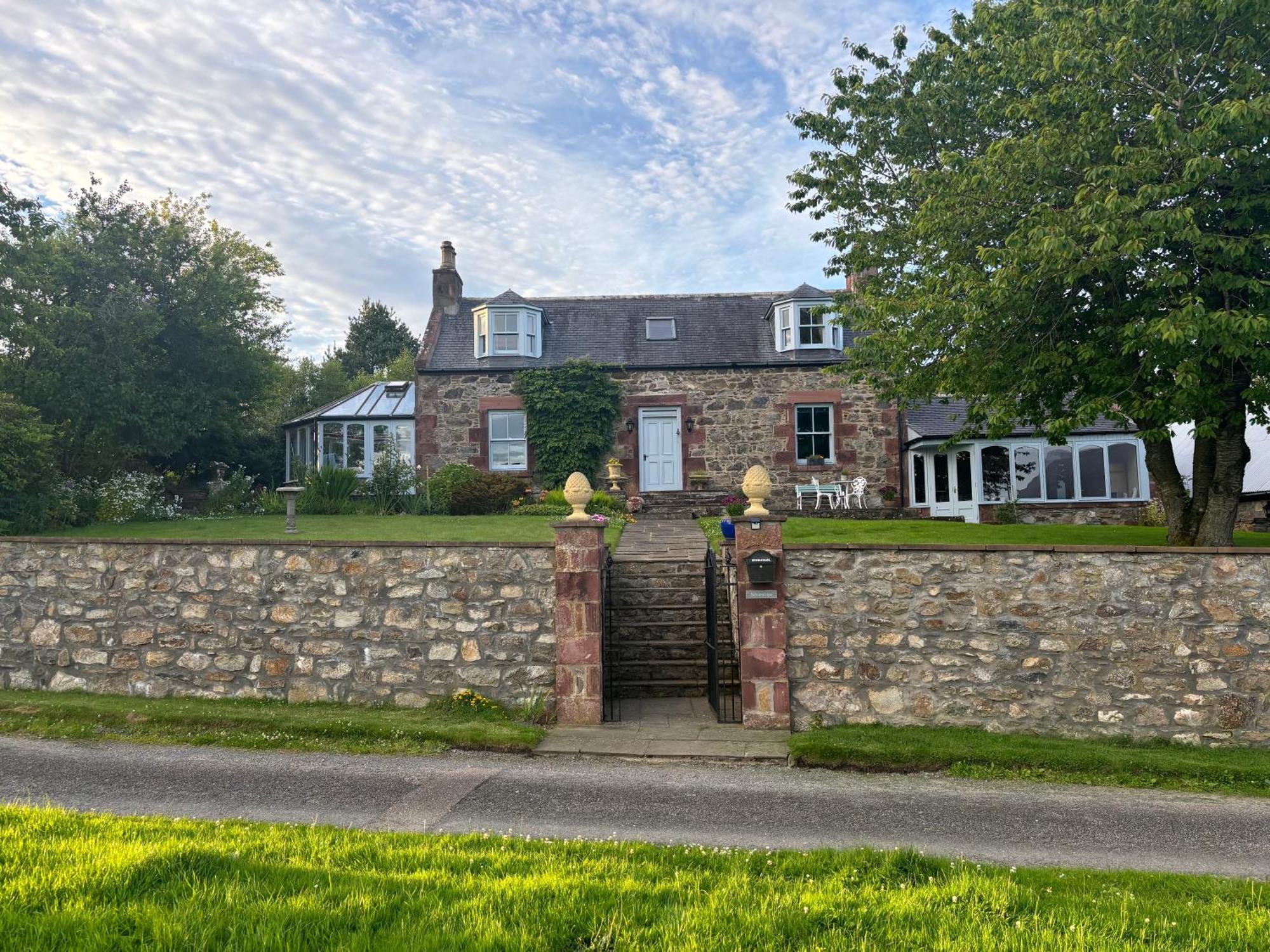 Silverstripe Turriff Exterior photo